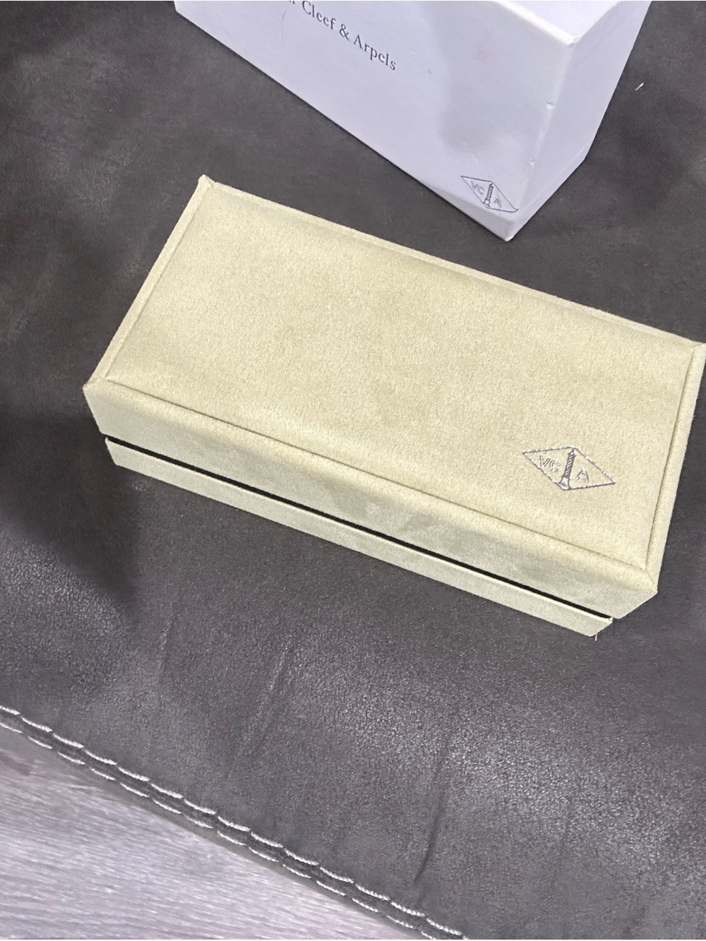 Van Cleef & Arpels Bracelet Box Set of 2 VCA - Gem
